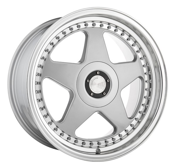 Informacin de AVANTGARDE M240, PLATA, 5X112, 17 x 7.5"